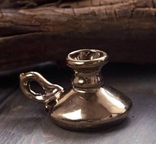 Золотистый подсвечник. Керамика