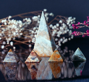 Домашняя магия на достаток. 5 пирамид Стихии Земли (вид 1)