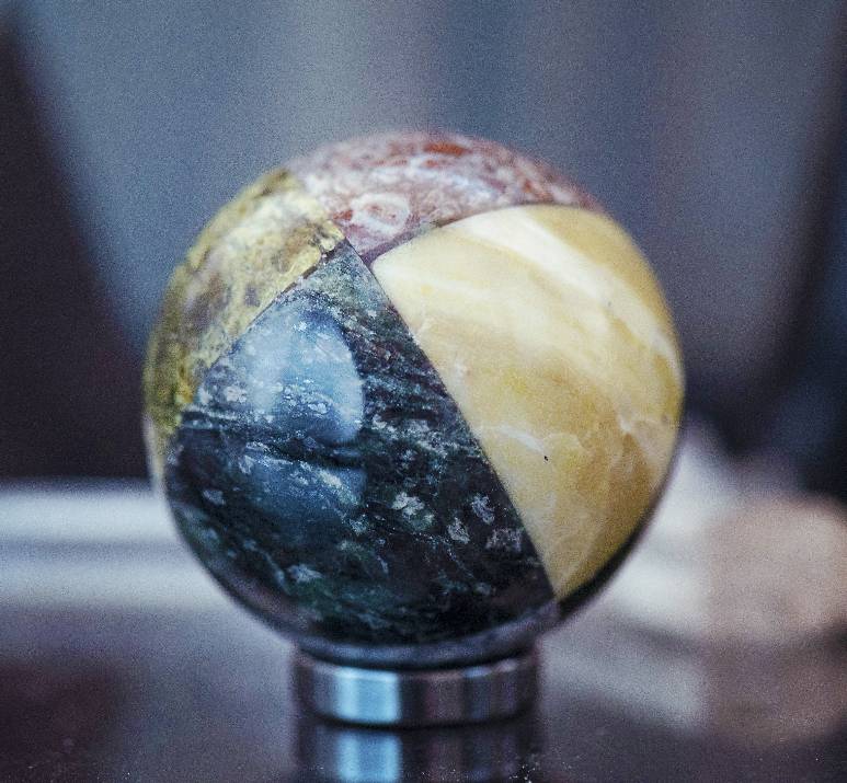 Калейдоскоп. Магический каменный шар. 4,5 см - фото 1