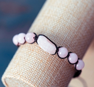 Розовый кварц. Стихия Воздуха. Браслет-науз