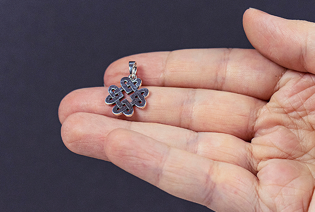 подвеска серебро, серебряная подвеска, купить подвеску из серебра, подвеска оберег, купить подвеска серебро, кулон серебро купить, подвеска макошь, оберег макошь, узел любви, оберег на любовь подвеска серебро, серебряная подвеска, купить подвеску из серебра, подвеска оберег, купить подвеска серебро, кулон серебро купить, подвеска макошь, оберег макошь, узел любви, оберег на любовь